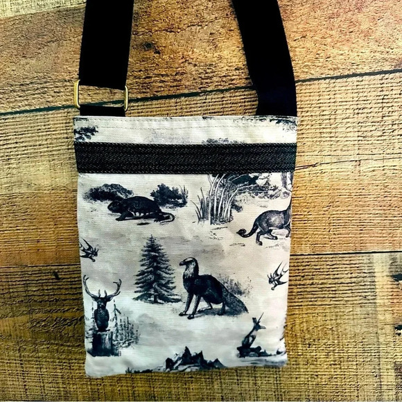 Dakine Jive Adjustable Crossbody Handbag - Picture 4 of 8